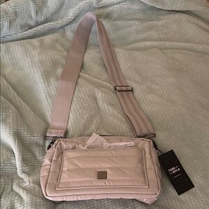 THINK ROYLN Black Glossy Logo Hang Tag